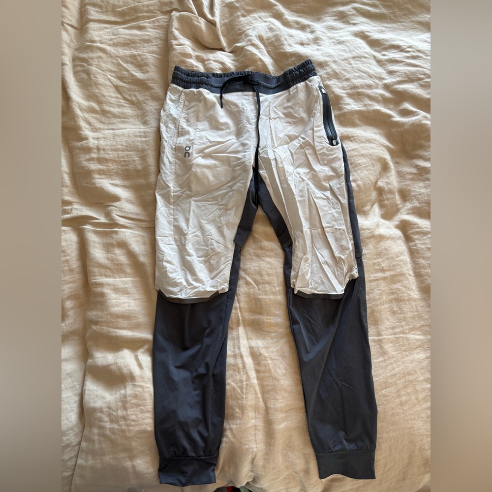 On Running Pants Size Small